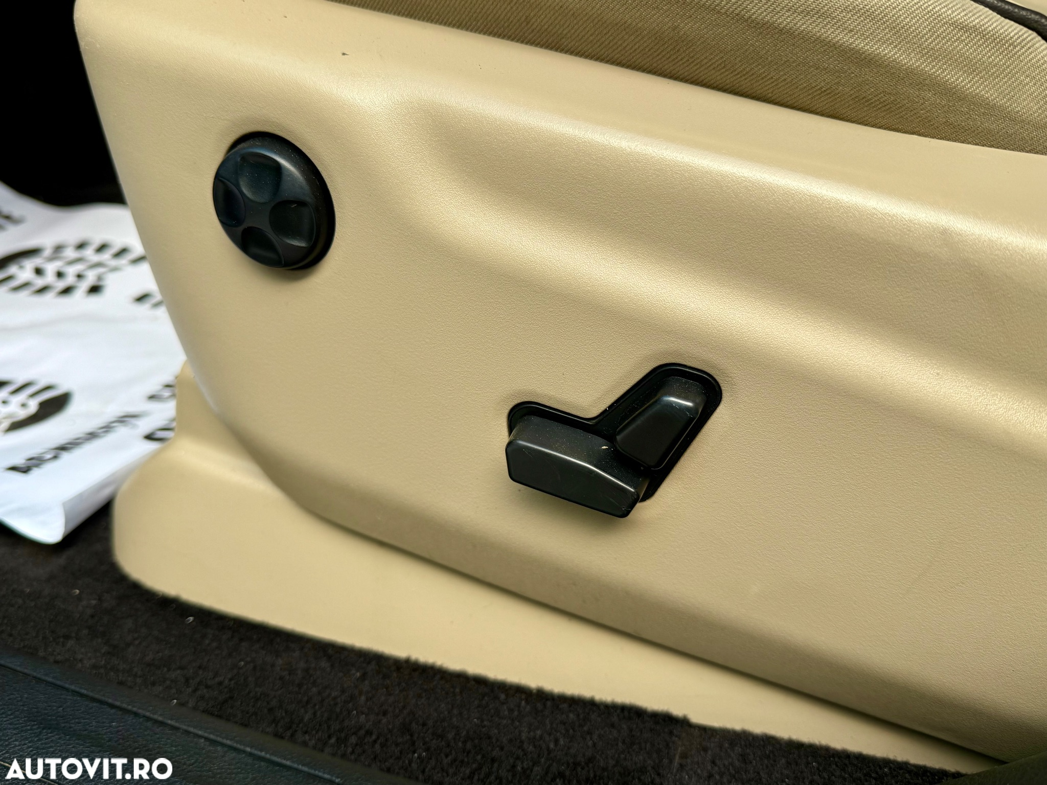 Jeep Grand Cherokee - 10