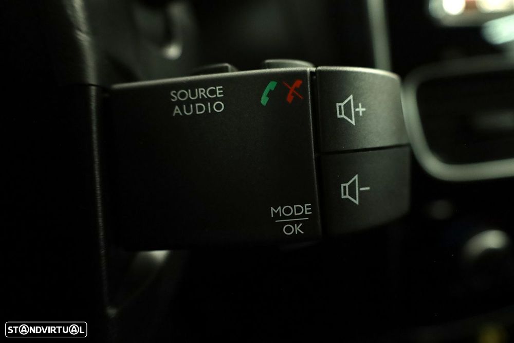 Renault Clio Sport Tourer 0.9 TCe Limited - 19