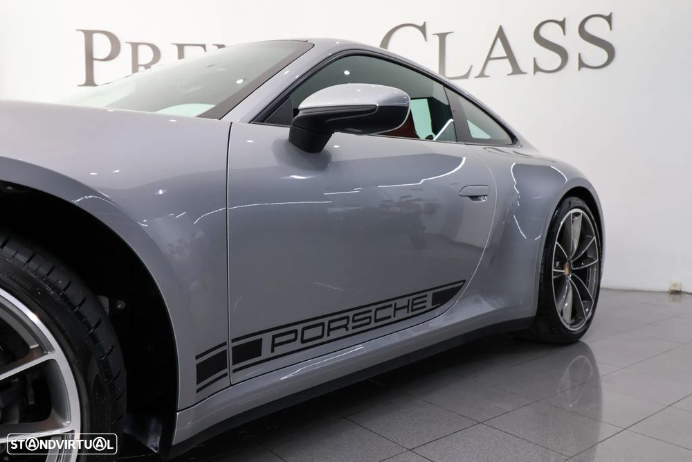 Porsche 911 (992) Carrera PDK - 10