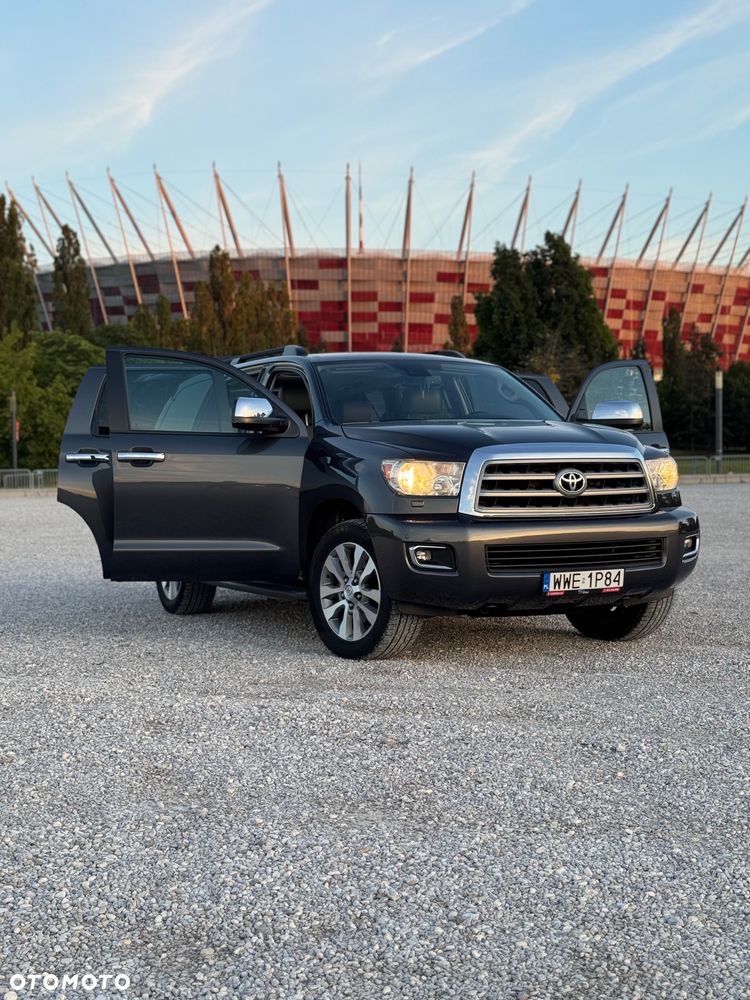 Toyota Sequoia - 13