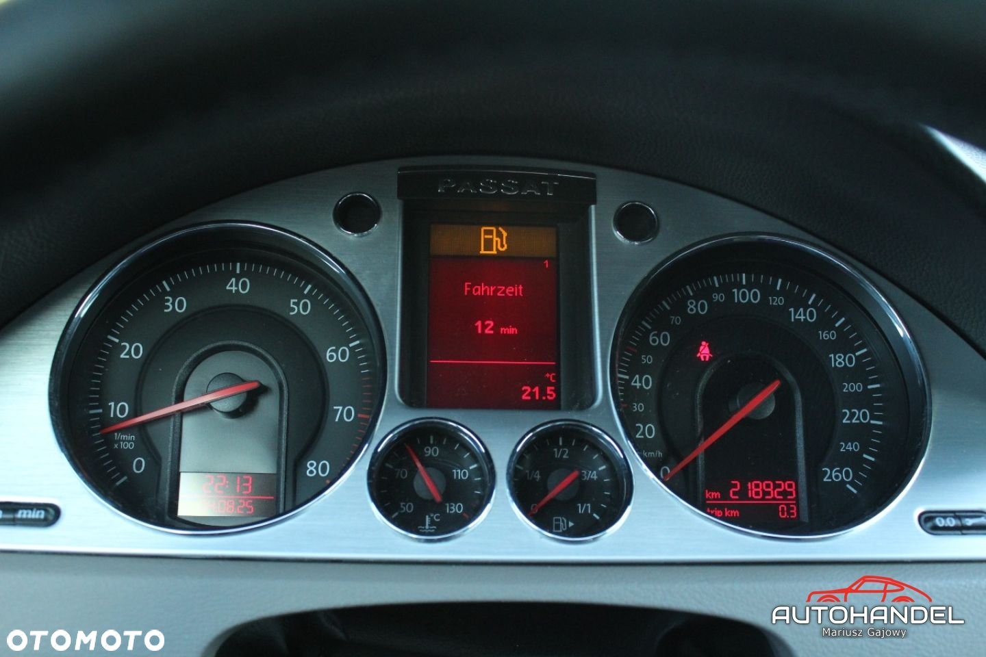 Volkswagen Passat - 11