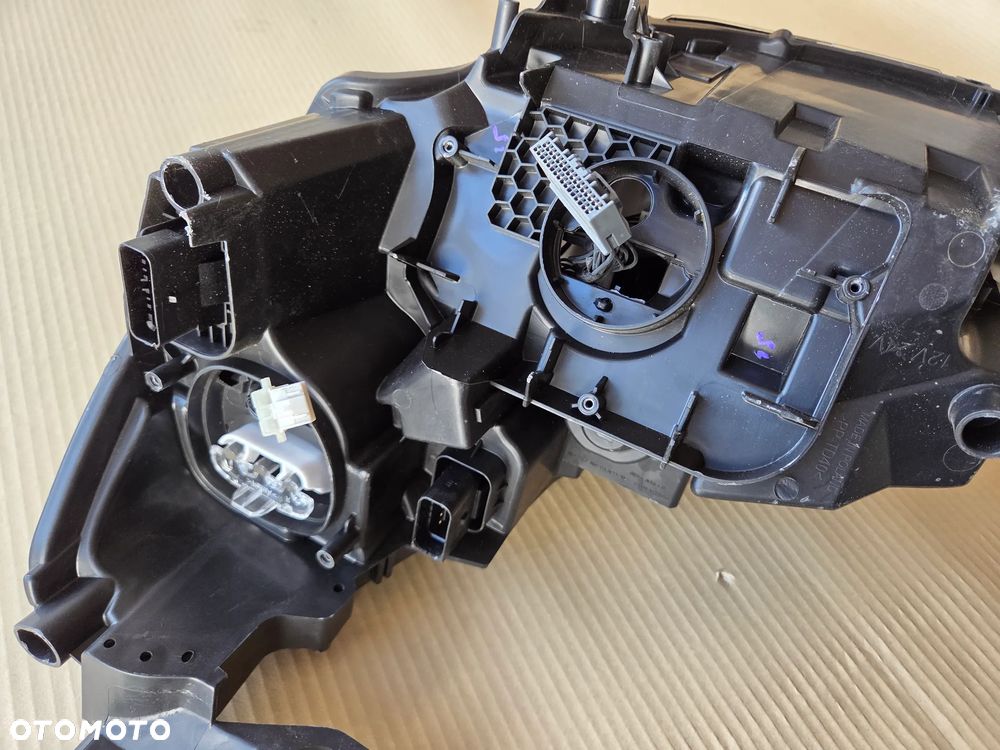 Lampa przednia prawa Full Led Peugeot 208 II 2008 II - 13