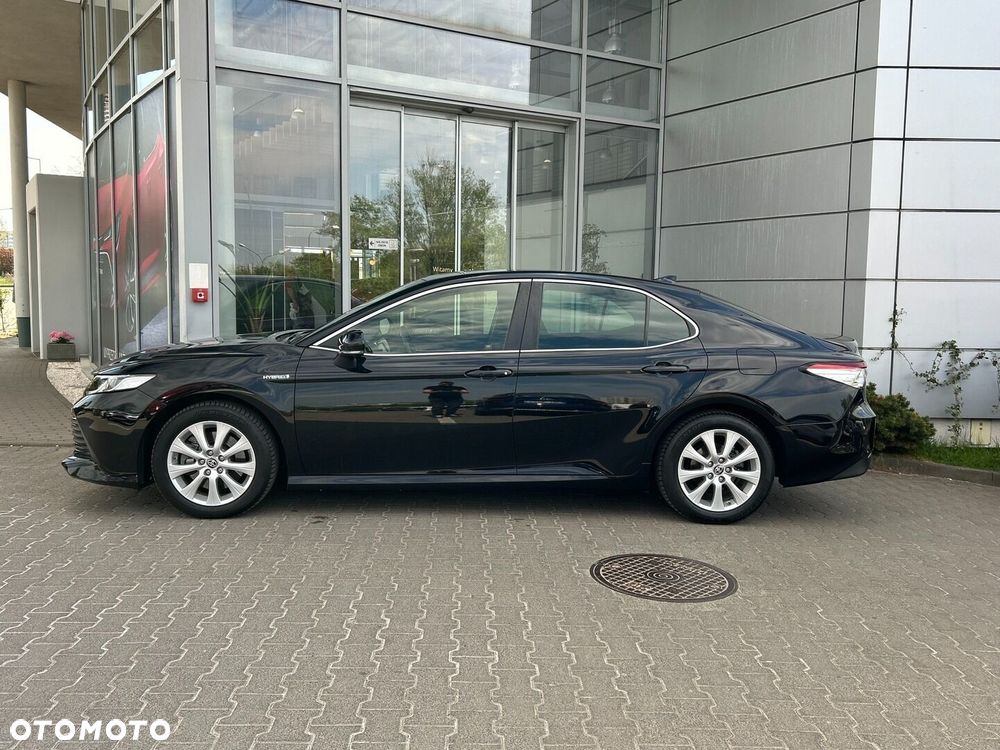 Toyota Camry 2.5 Hybrid Comfort CVT - 2