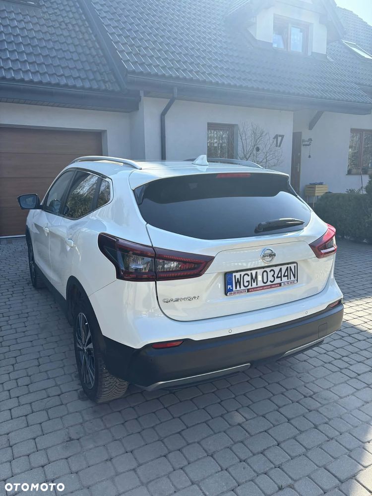 Nissan Qashqai 1.3 DIG-T N-Connecta DCT - 4