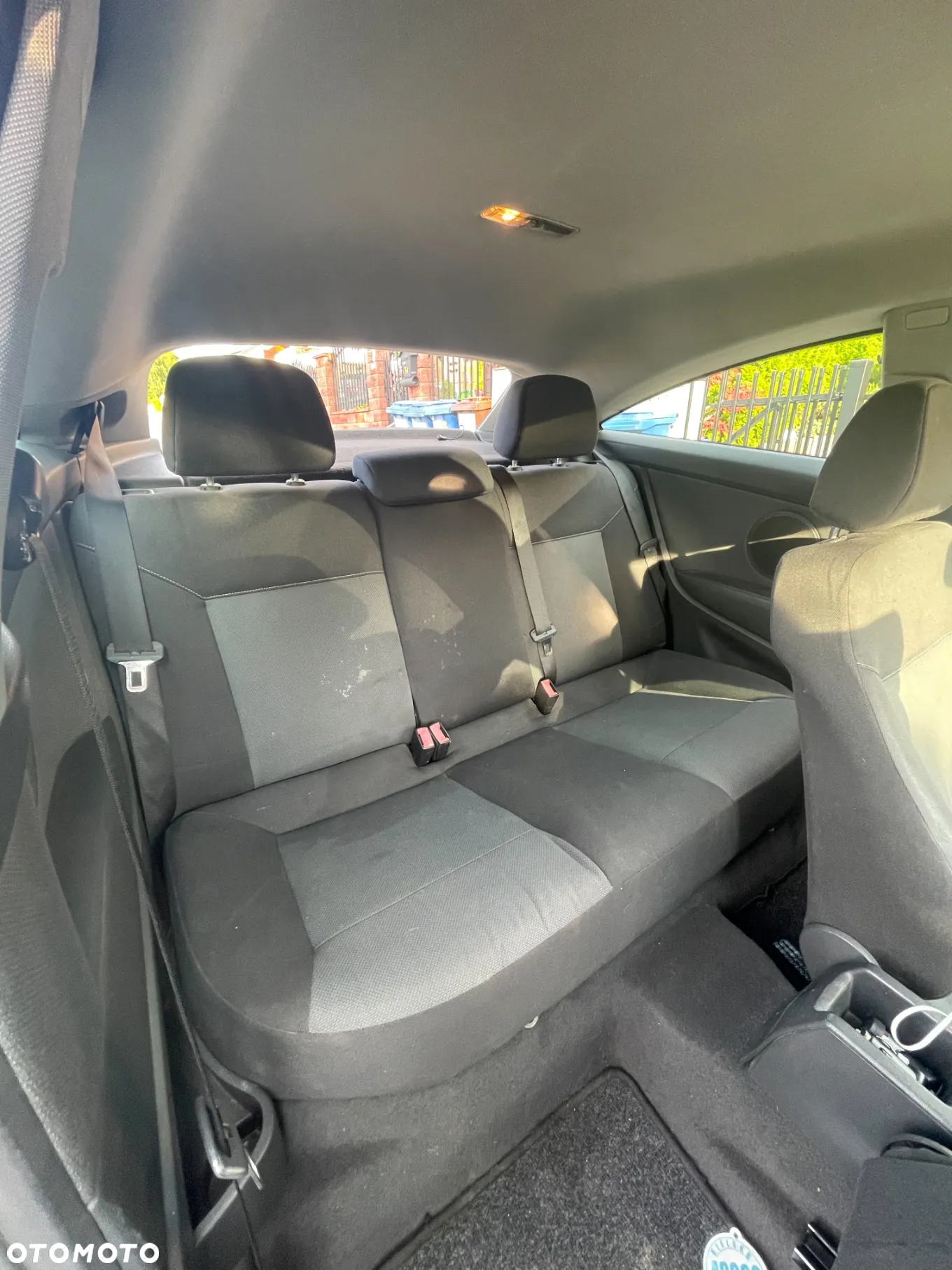 Opel Astra III GTC 1.6 Enjoy - 9