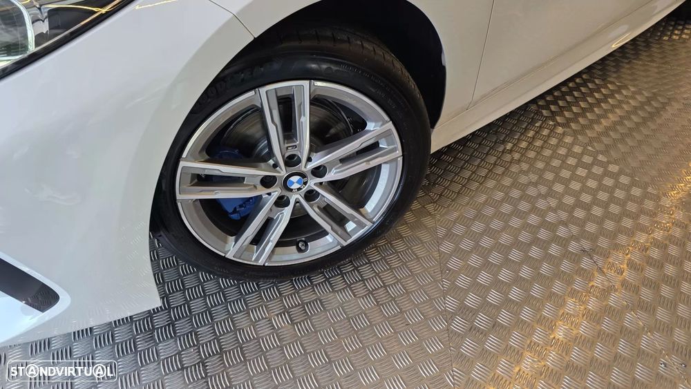 BMW 116 d Pack Desportivo M - 31