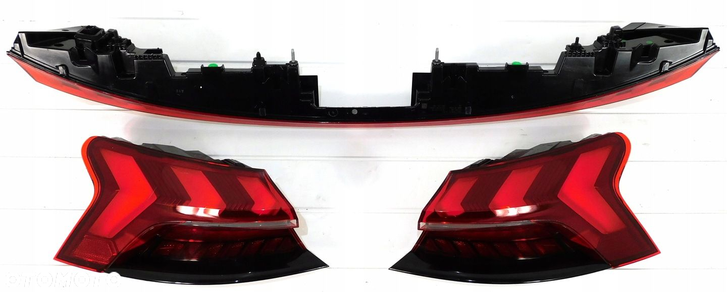 AUDI E TRON GT RS 4J3 LAMPY TYŁ PRAWA LEWA BLENDA - 13
