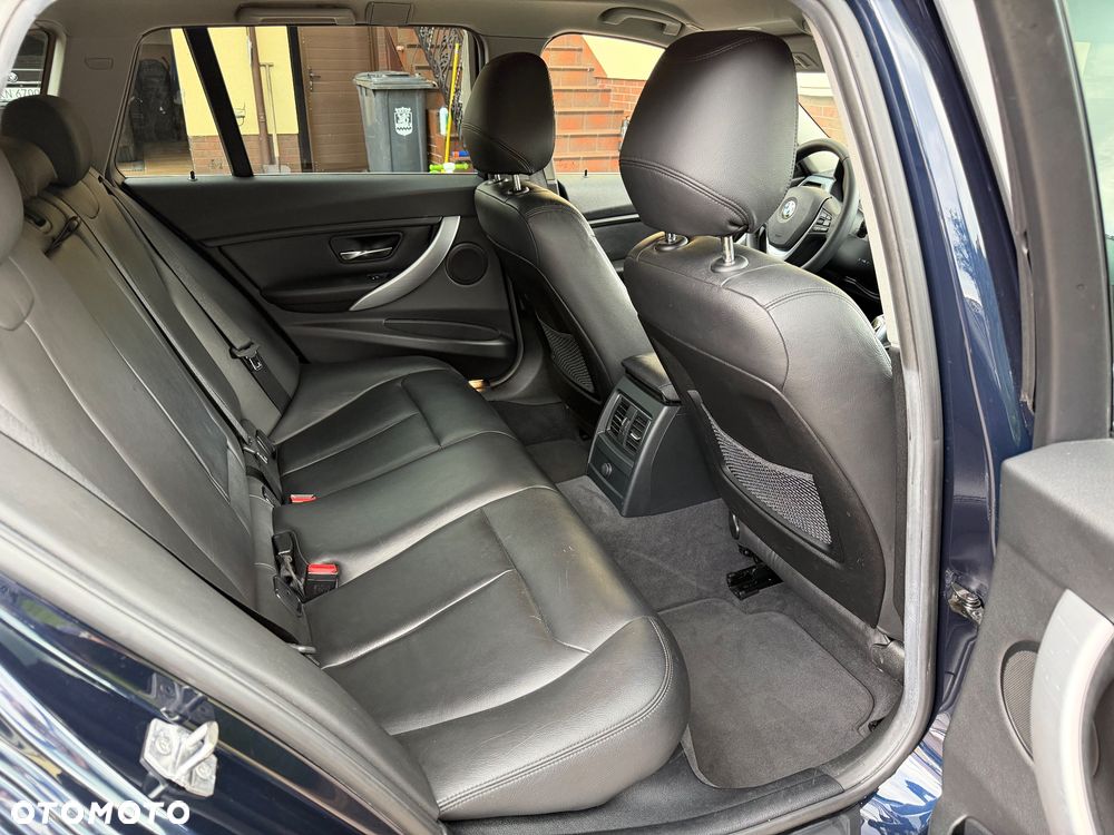 BMW Seria 3 320d Efficient Dynamics Edition Advantage - 16