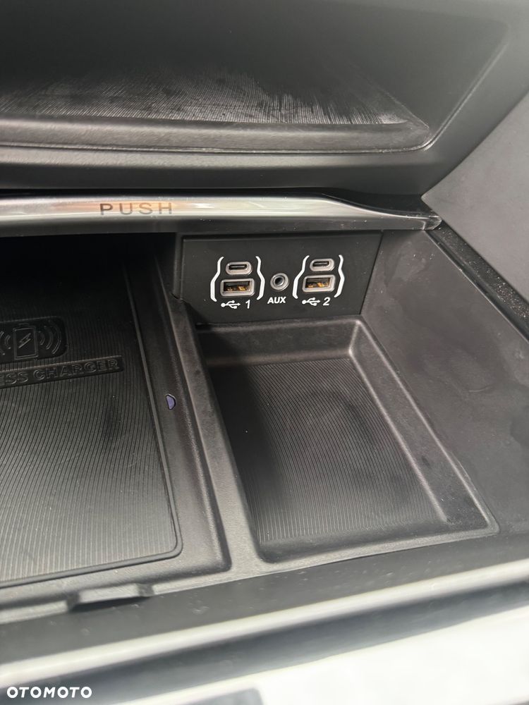 Chrysler Pacifica - 5