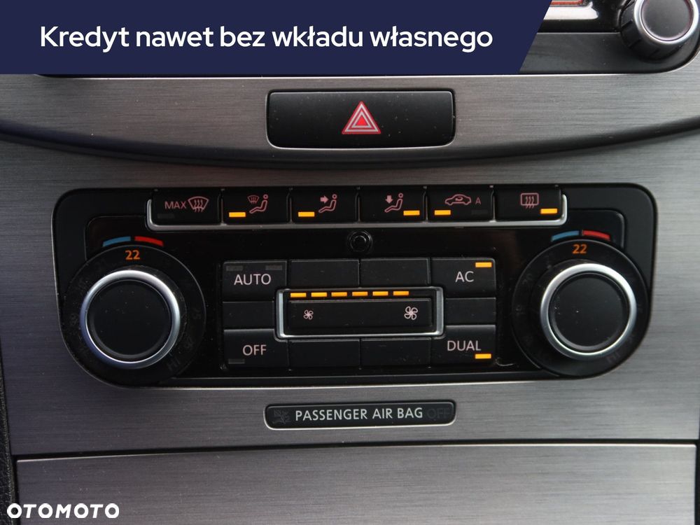 Volkswagen Passat - 15
