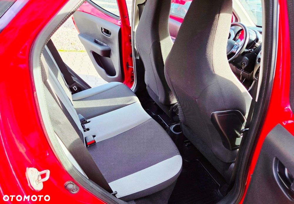 Toyota Aygo - 30
