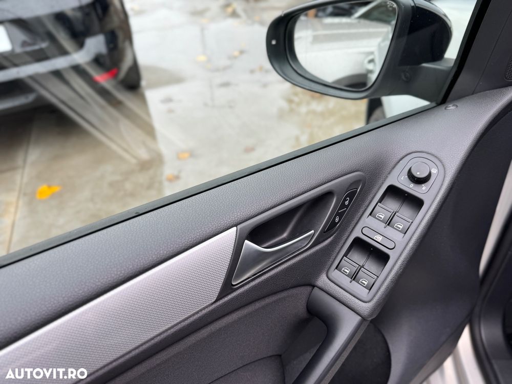 Volkswagen Golf 1.2 TSI MATCH - 10