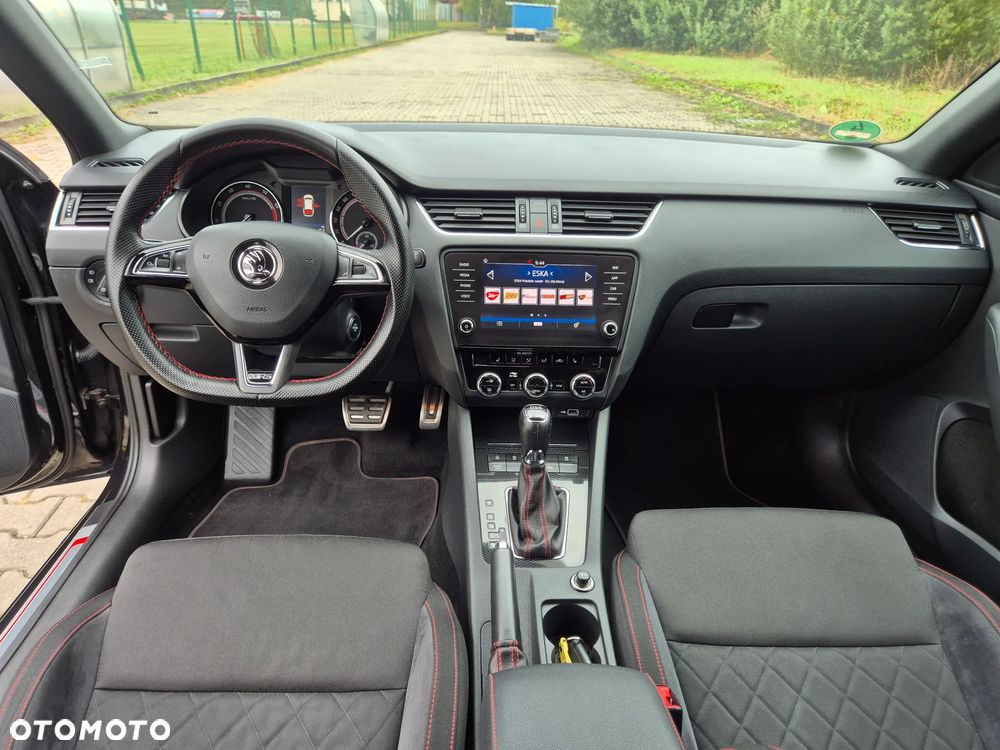 Skoda Octavia 2.0 TSI DSG RS 230 - 33