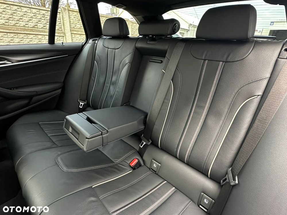 BMW Seria 5 530d xDrive M Sport Edition - 23