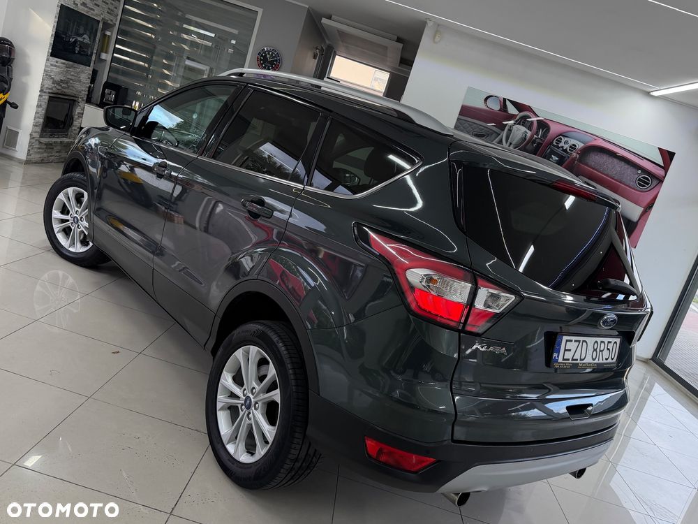 Ford Kuga 1.5 TDCi 2x4 Titanium - 38