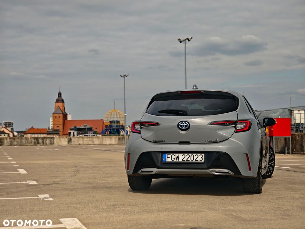 Toyota Corolla 2.0 Hybrid Comfort - 16