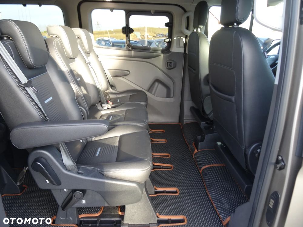 Ford Tourneo Custom 2.0 EcoBlue L2 Active SelectShift - 17