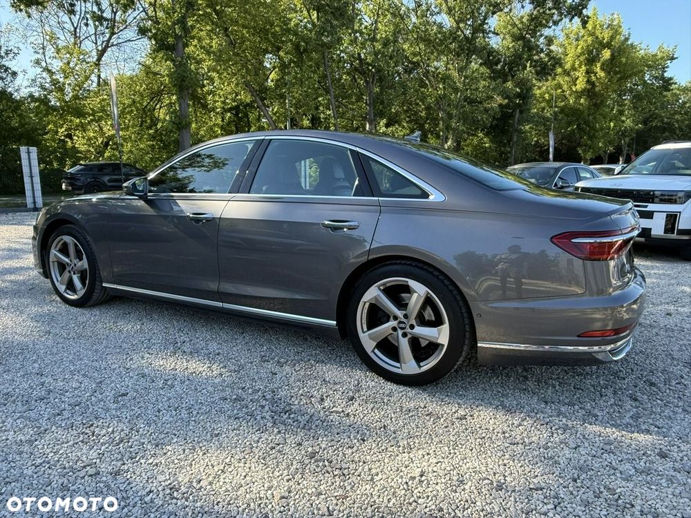 Audi A8 - 5