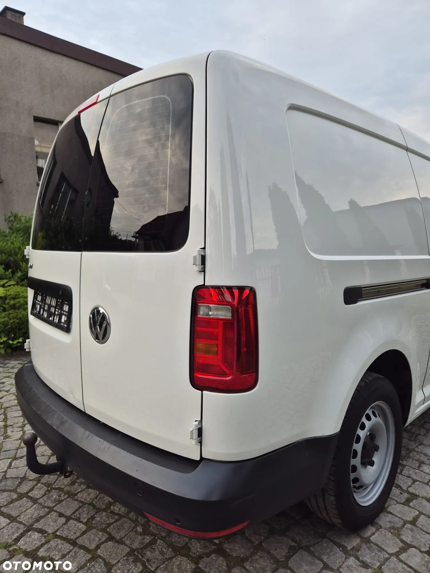 Volkswagen Caddy Maxi - 8