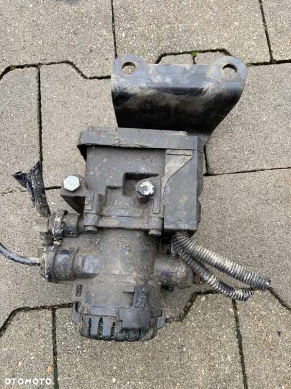 Modulator hamulcowy EBS MAN TGX TGS euro 6 knorr bremse zawór - 2