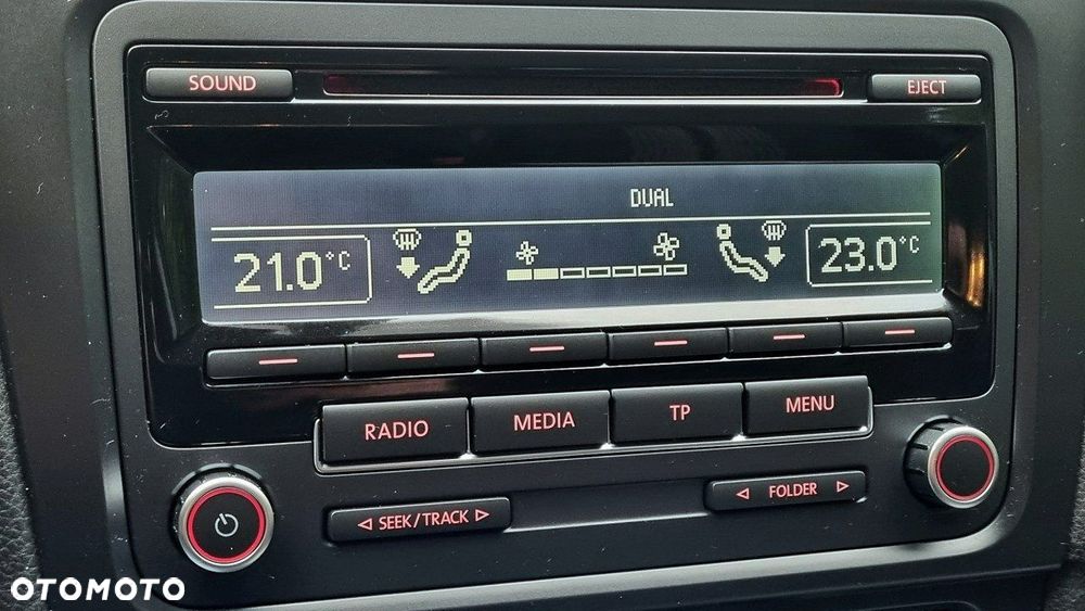 Volkswagen Golf - 16