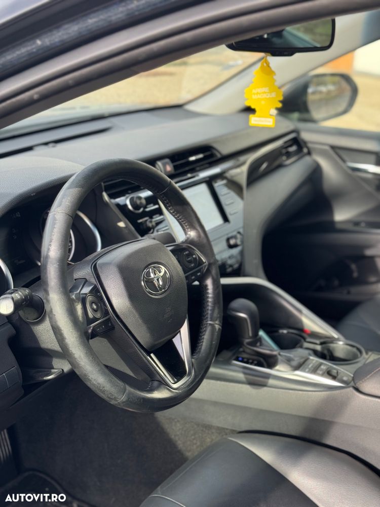 Toyota Camry Business Edition - 16