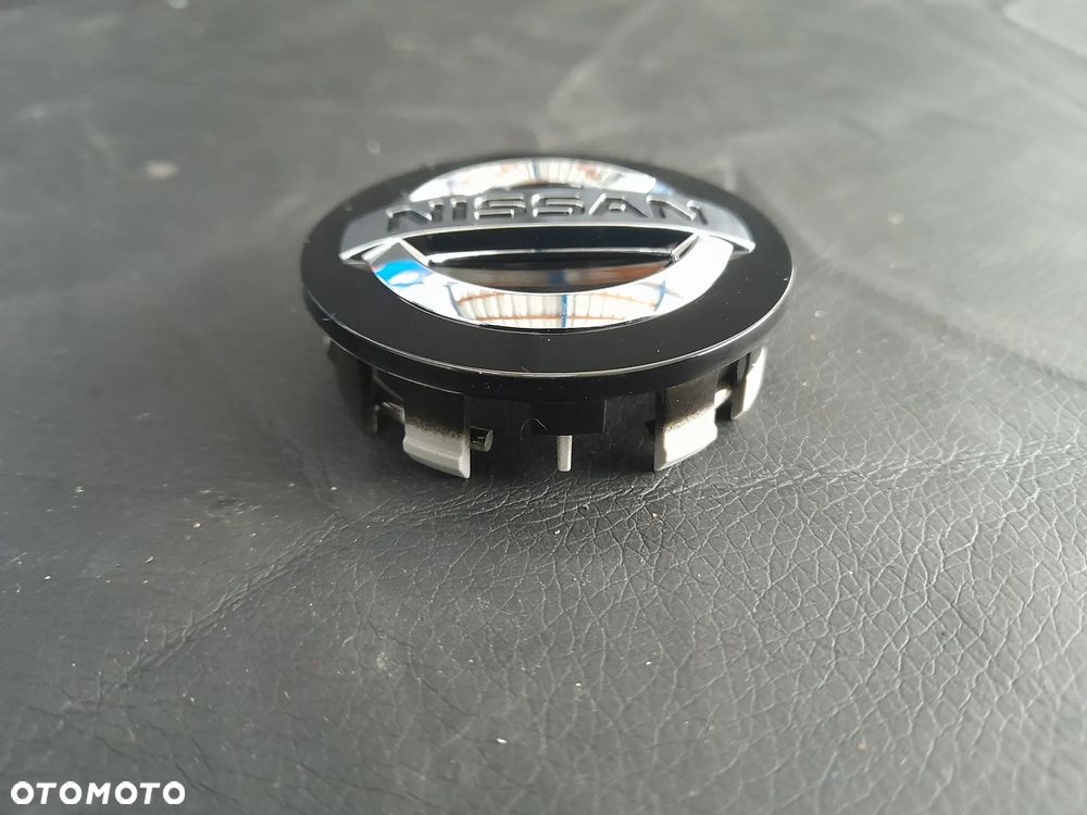 Dekielek Nissan CZARNY 40342-BR01A 55MM - 2