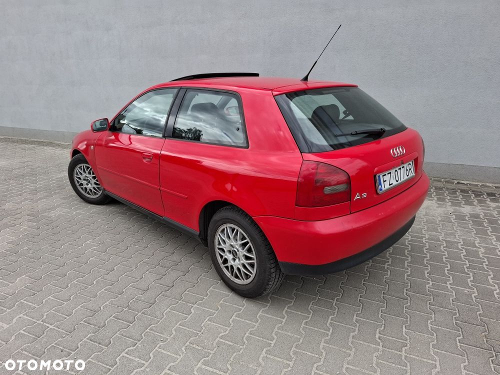 Audi A3 Sportback 1999 photo 2