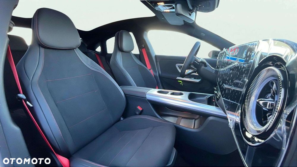 Mercedes-Benz CLA - 9