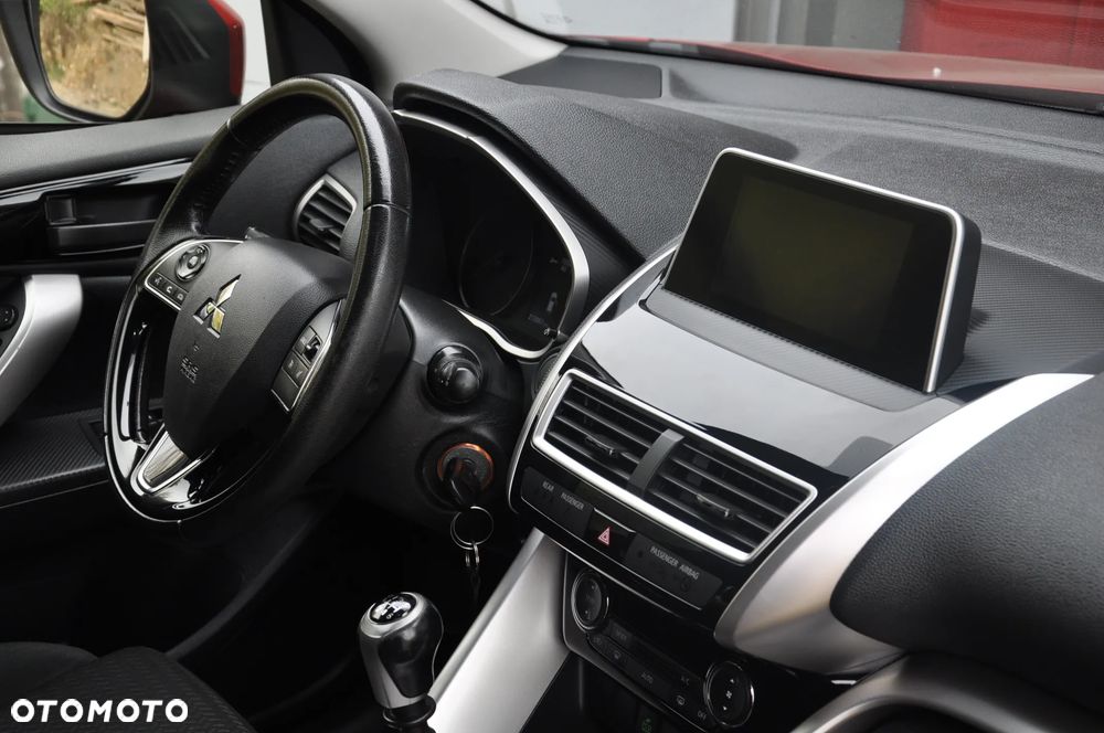 Mitsubishi Eclipse Cross 1.5 T GPF Invite Plus - 19