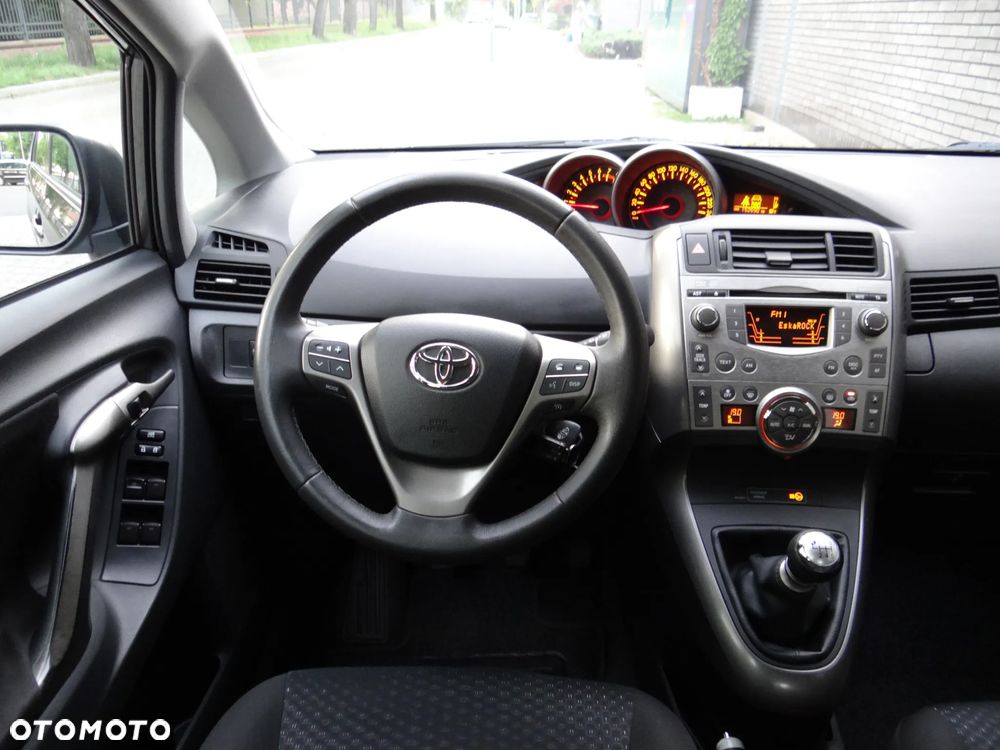 Toyota Verso 1.8 7-Sitzer Comfort - 25