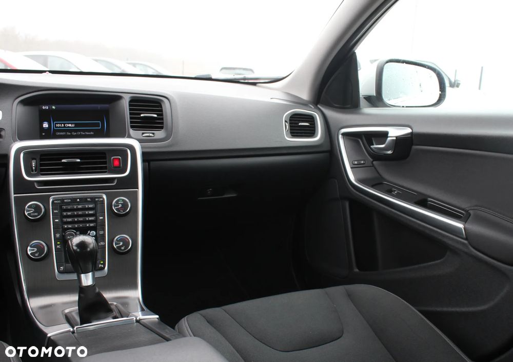 Volvo S60 D3 Summum - 30