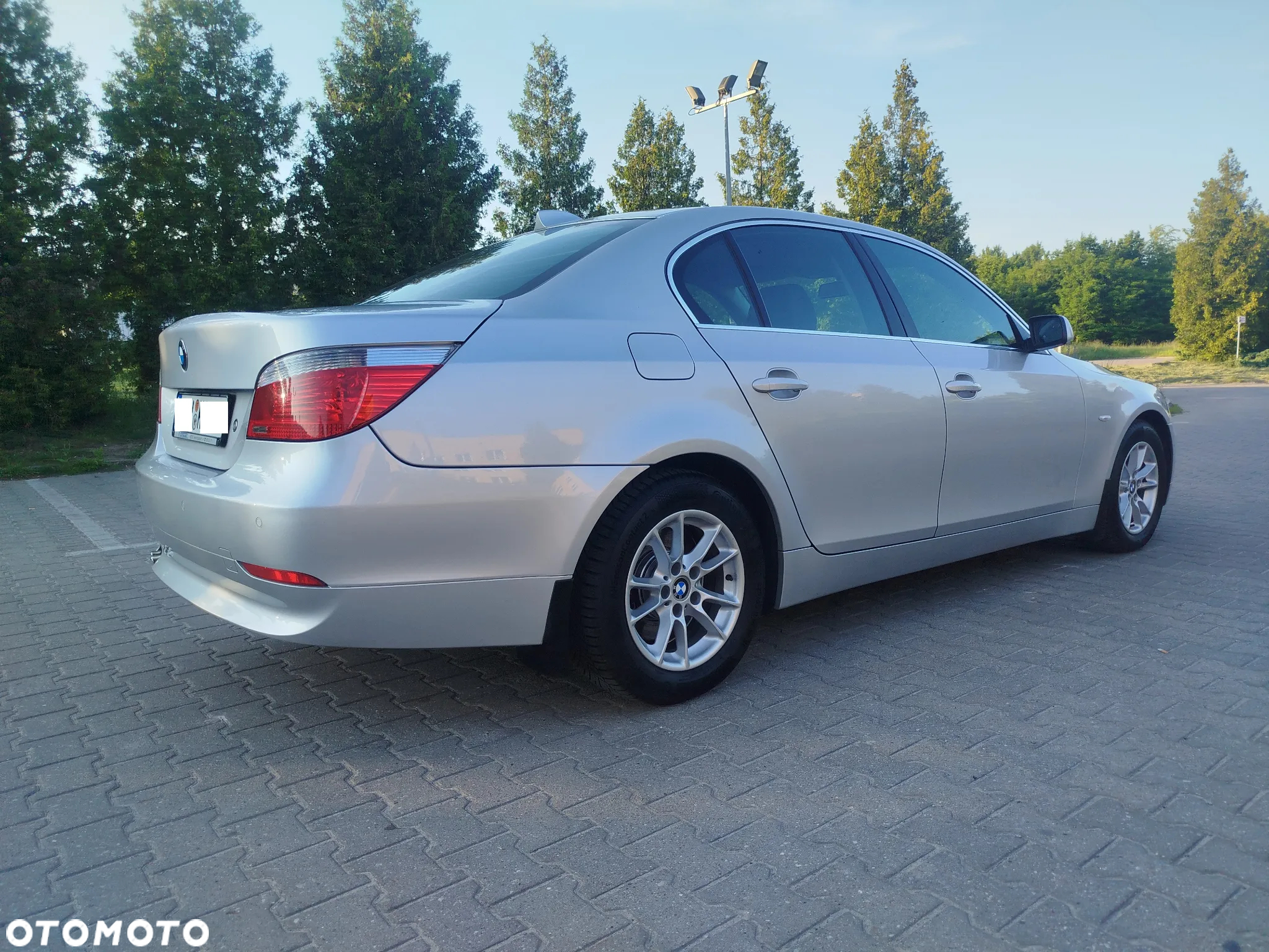 BMW Seria 5 520i - 5