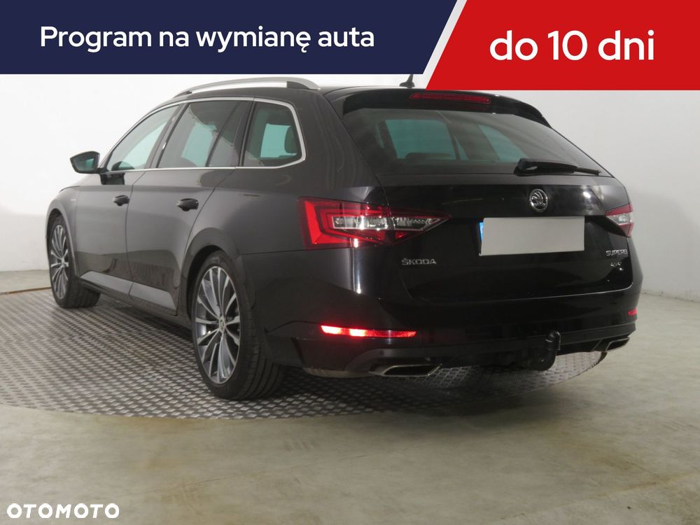 Skoda Superb 2016 photo 5