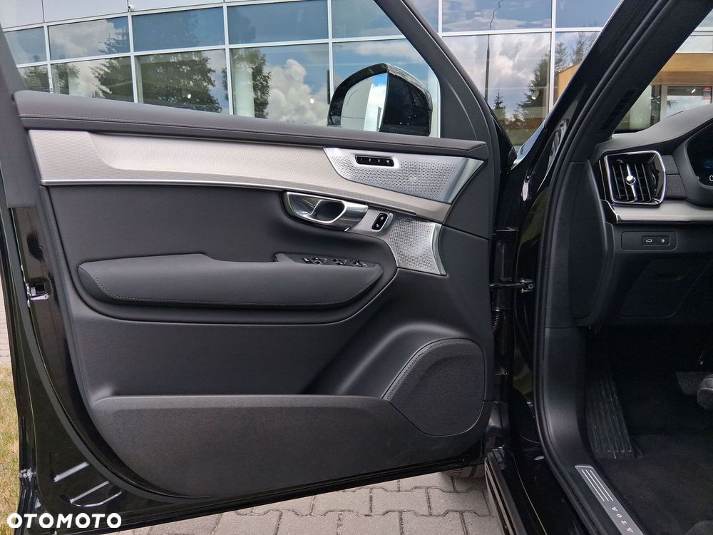 Volvo XC 90 - 20