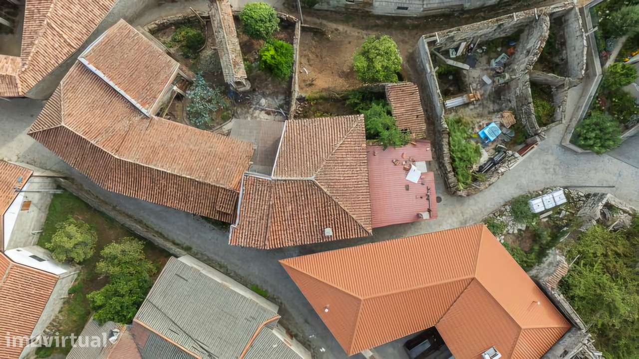 Moradia T2 Habitável em Sobradelo da Goma - Grande imagem: 4/21