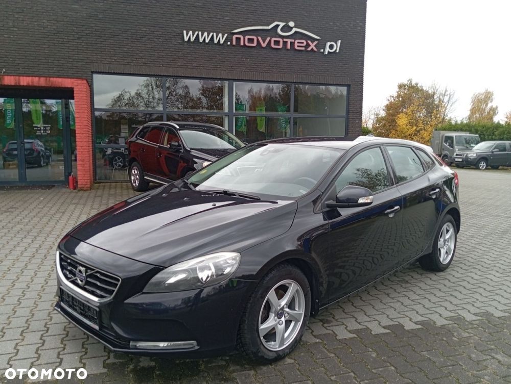 Volvo V40 D2 Momentum - 1