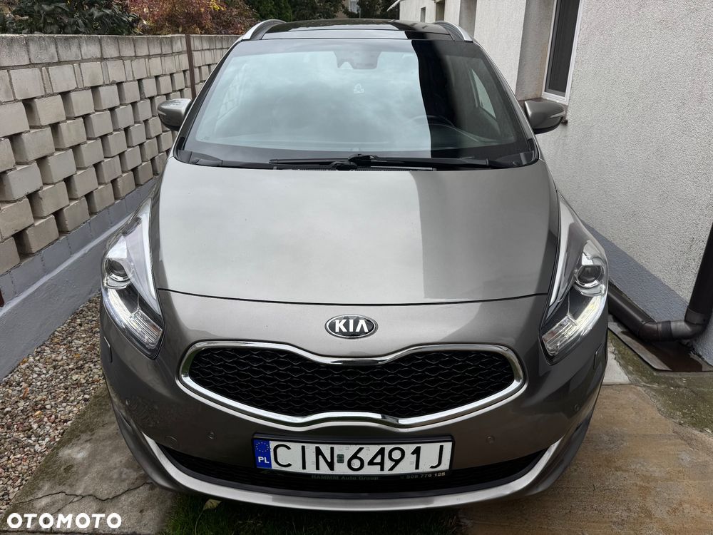 Kia Carens 2013 photo 3
