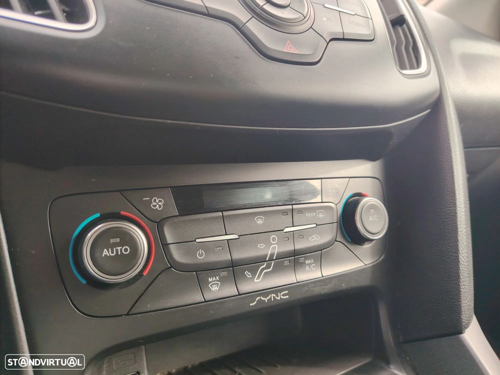 Ford Focus SW 1.0 EcoBoost S&S Business Edition - 10