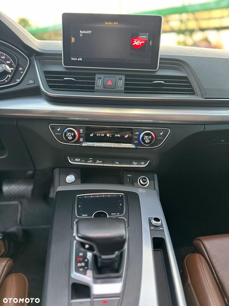 Audi Q5 55 TFSIe quattro S tronic S line - 13