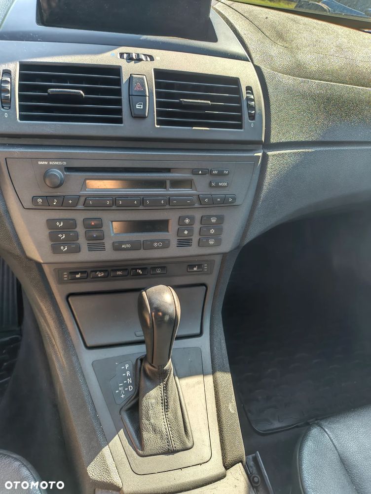 BMW X3 3.0i - 18