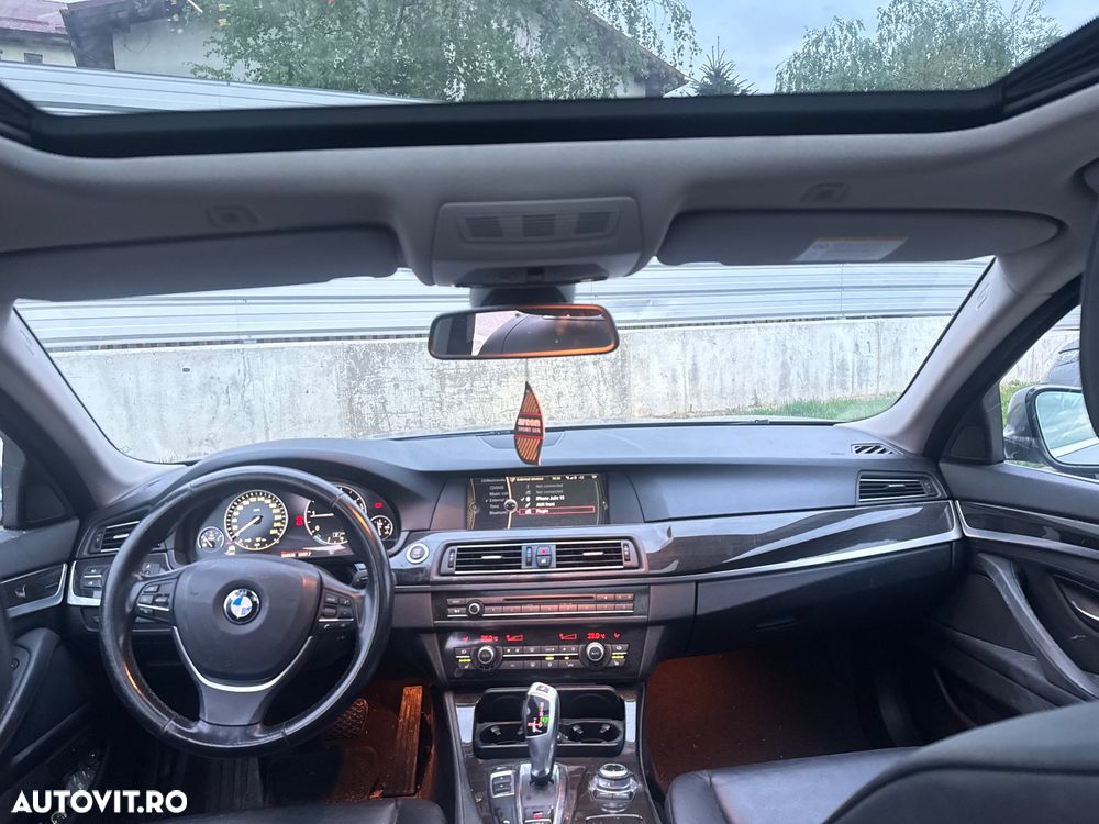 BMW Seria 5 520d Aut. - 11