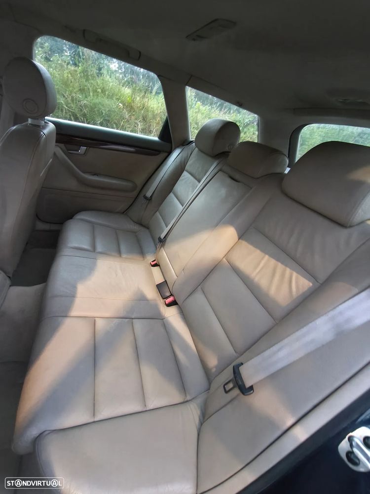 Audi A4 Avant - 8