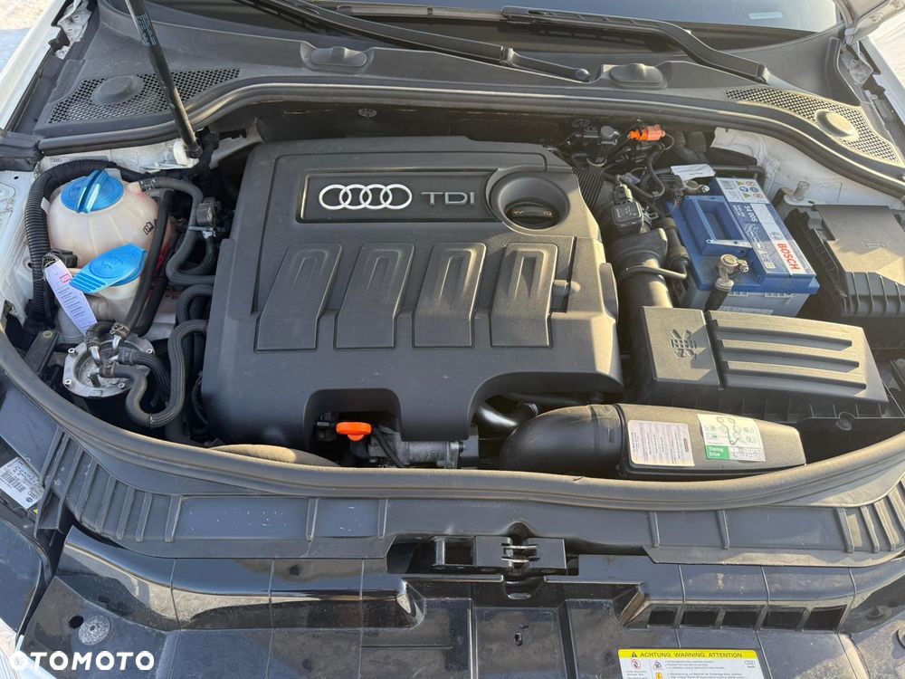 Audi A3 Sportback 1.6 TDI DPF Ambition - 10