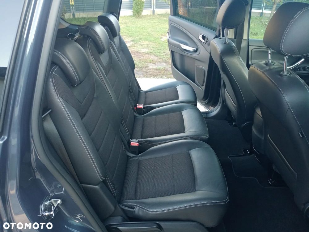 Ford S-Max 2.0 TDCi DPF Titanium X - 23