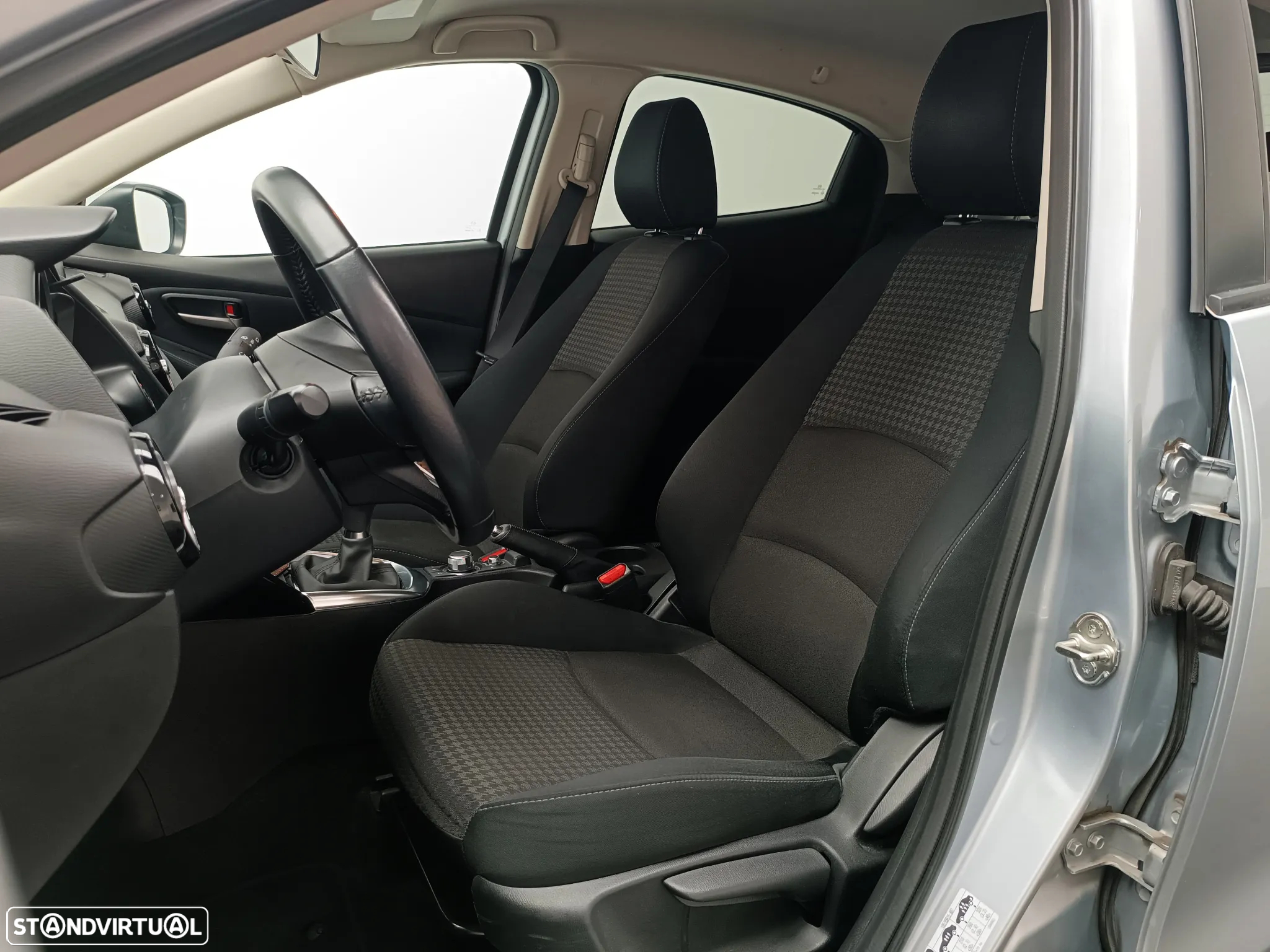 Mazda 2 1.5 Sky.Evolve Navi - 7