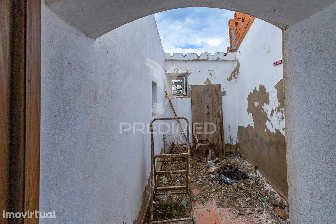 Moradia para Renovar com 81 m² - Grande imagem: 5/26