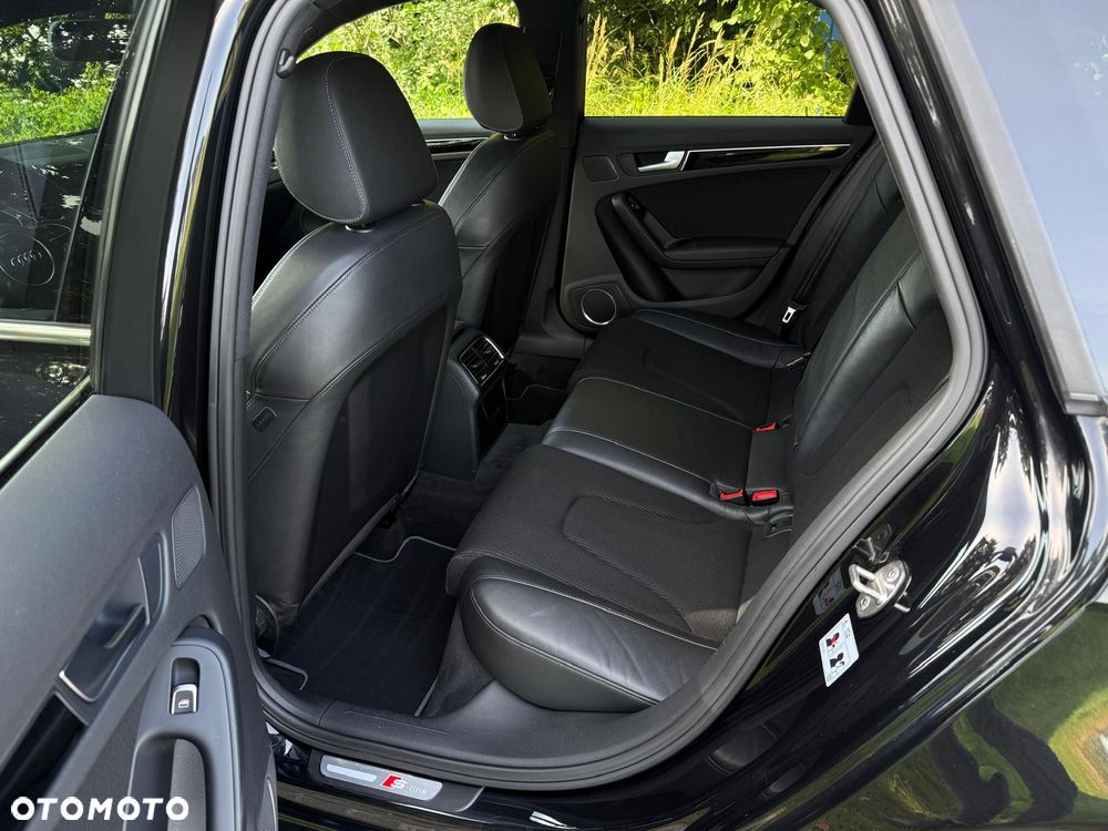 Audi A4 Avant 2.0 TDI Quattro Line S tronic - 8