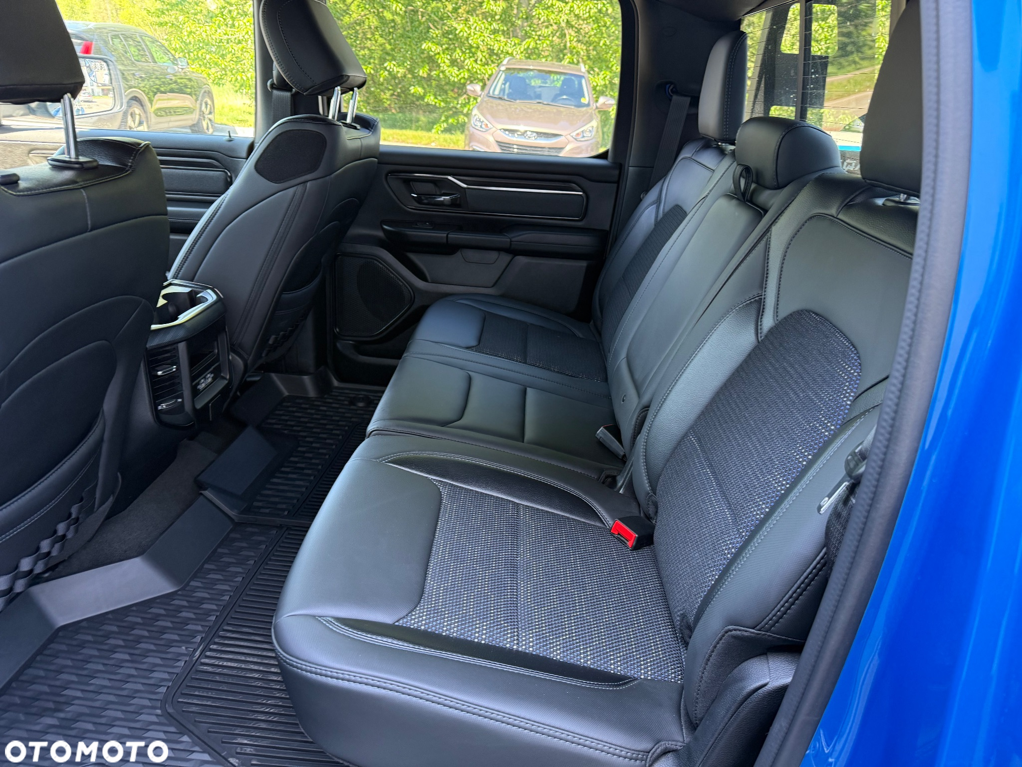 Dodge RAM 1500 5.7 4x4 - 14
