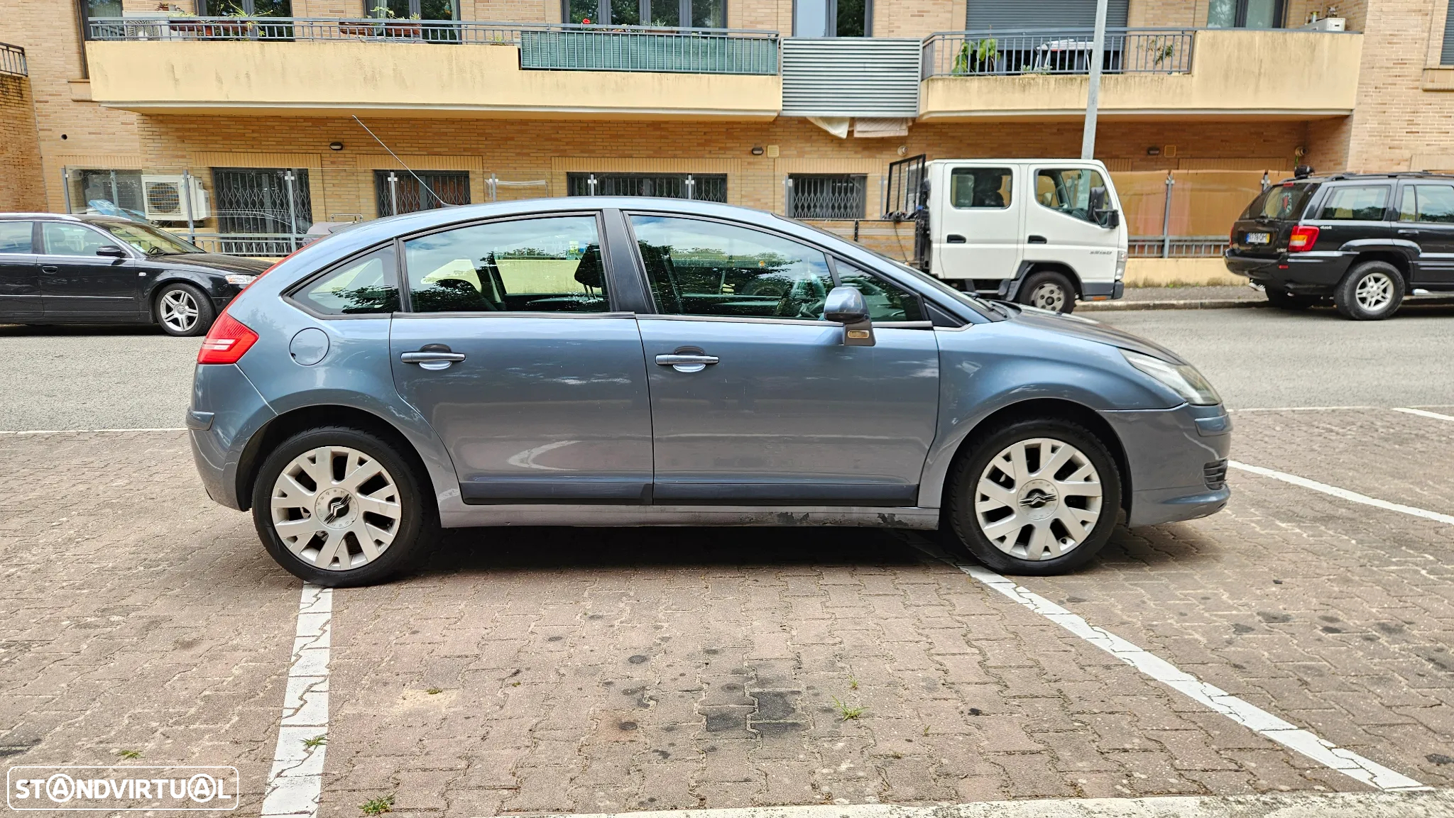 Citroën C4 1.6 HDi 110 Exclusive - 5